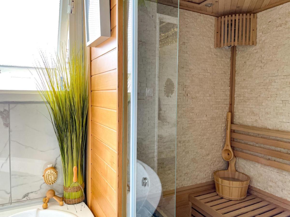 Votre Escale Boule D Or Sauna & Spa Ньор Экстерьер фото